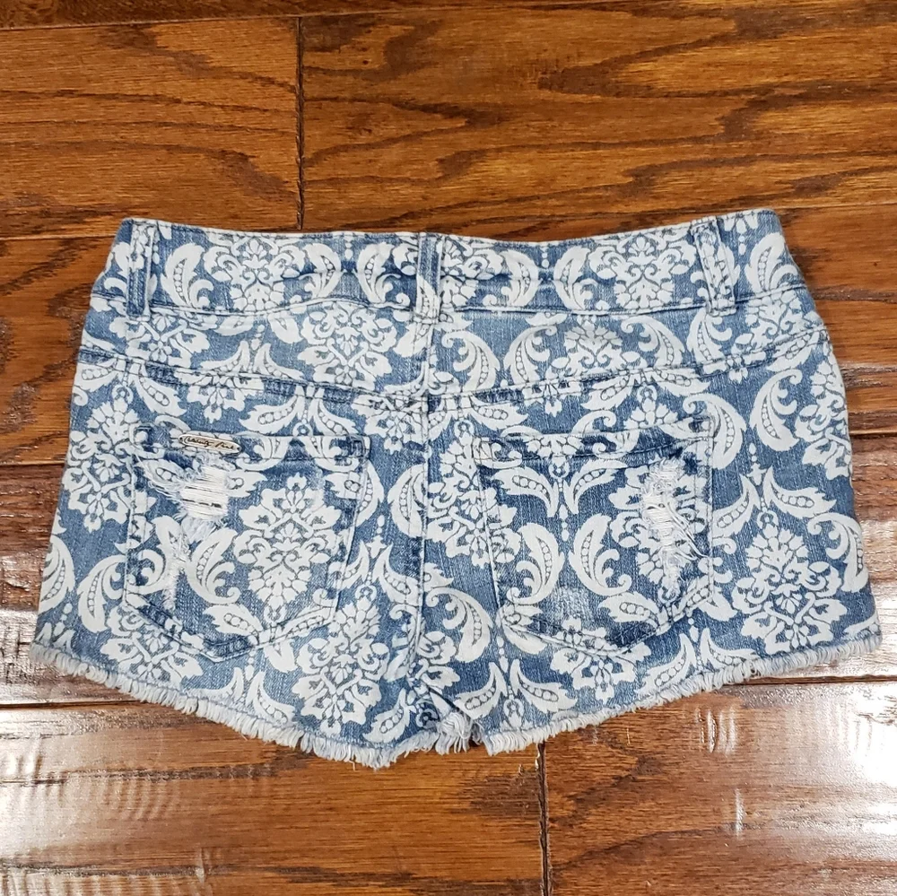 CELEBRITY PINK Denim Shorts - Size 3